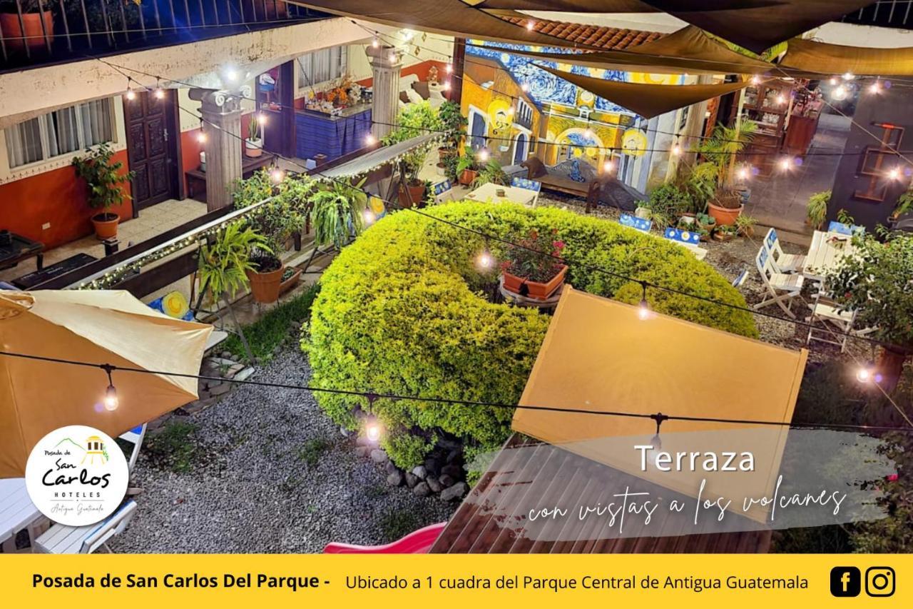 Posada De San Carlos Del Parque アンティグア・グアテマラ エクステリア 写真